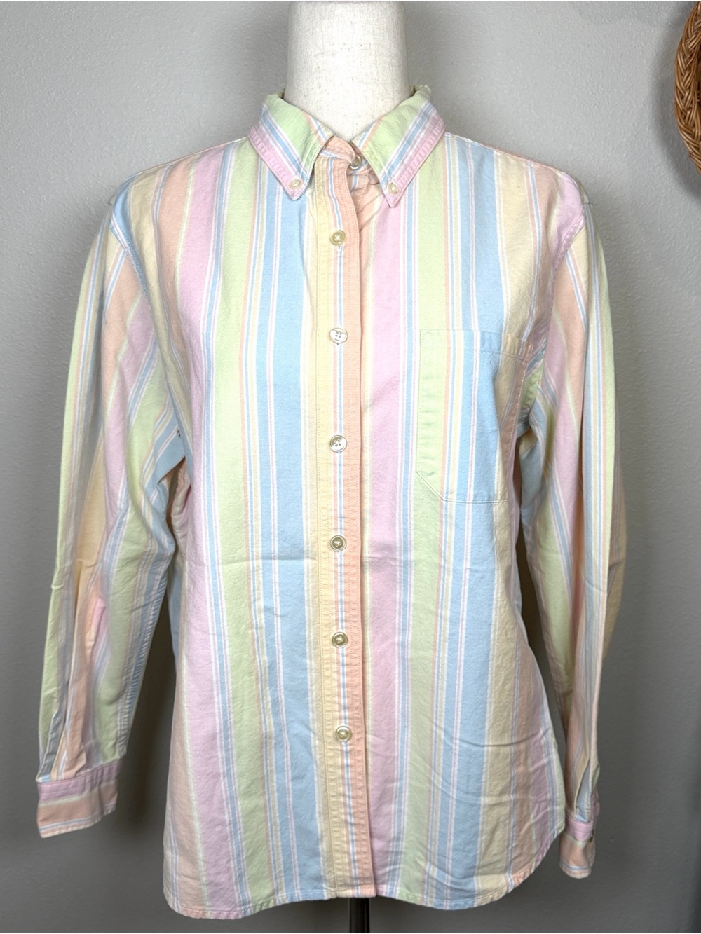 Vintage L.L.Bean Pink Blue Yellow Multi Striped Casual Button Down Shirt Large